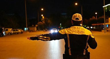 Isparta'da 24 saatte 4 kişi gözaltına alındı, 26 araç trafikten men edildi