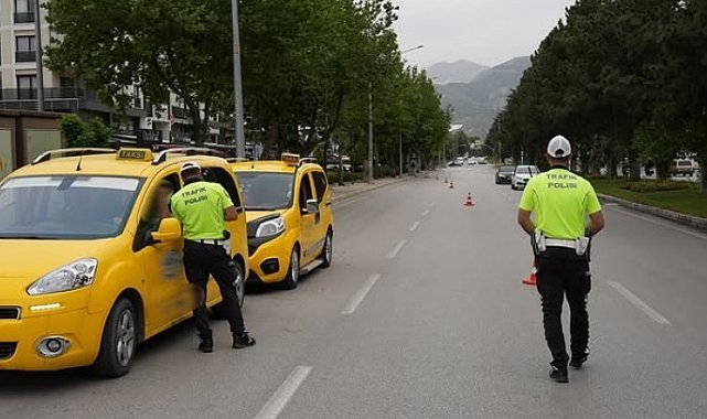 Isparta'da asayiş ve trafik uygulamasında 10 araç sürücüsüne ceza