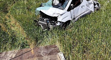 Isparta'da hafif ticari araç şarampole yuvarlandı: 1 yaralı