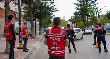 Isparta'da okul çevresi denetimi: 25 araca ceza