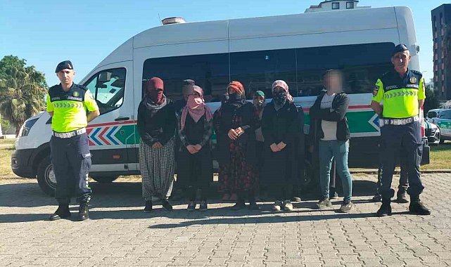 İzin belgesi bulunmayan 12 düzensiz göçmen yakalandı