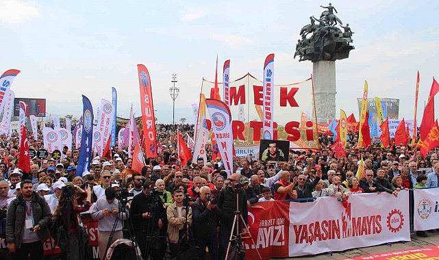 İzmir'de 1 Mayıs kutlaması