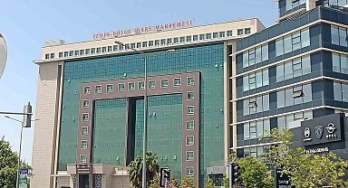 İzmir'de rüşvet operasyonu: İcra müdür yardımcısı ve katip tutuklandı