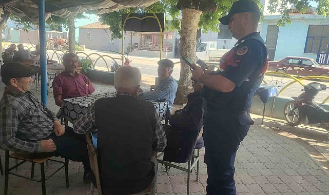 Jandarma Efeler'de denetimlerine devam ediyor