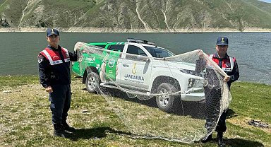 Jandarma kaçak avcıları yakaladı