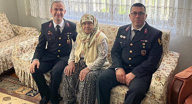 Jandarma, şehit annelerini unutmadı