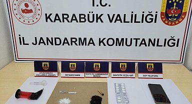 Jandarma uyuşturucu tacirlerine göz açtırmıyor