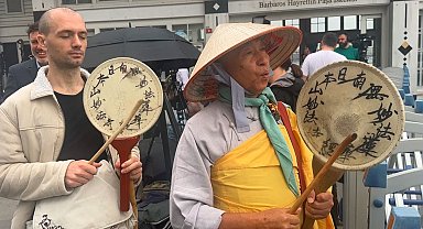 Japon barış elçisi Dolmabahçe'de dua etti