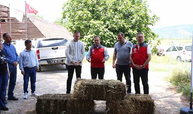 Kadın çiftçilere 'Saman Balya' desteği