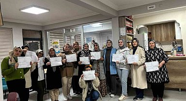 Kadınlara mantar yetiştiriciliği kurusu verildi