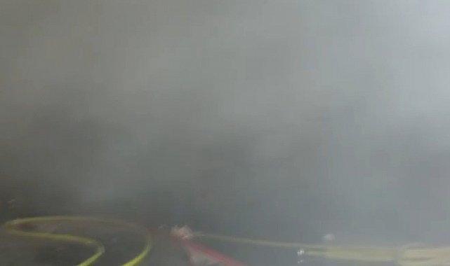 Kahramanmaraş'ta fabrika deposunda yangın