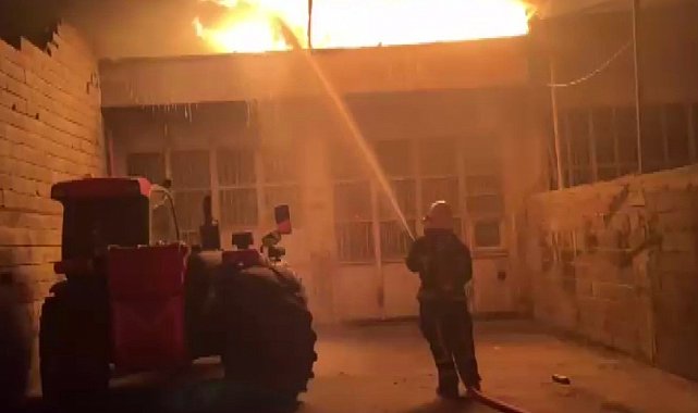 Kahramanmaraş'ta iş yeri yangını
