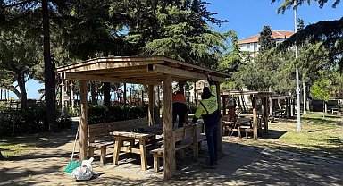 Kalepark Sosyal Tesisleri'nde kent mobilyalarına bakım ve onarım gerçekleştirildi