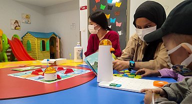 Kanser tedavisi gören çocuklarla buluştular