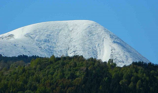Kar Posof'u terk etmiyor