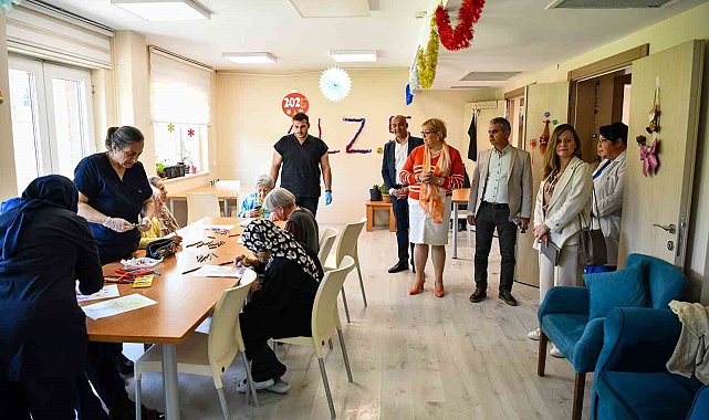 Karabağlar Belediyesi heyeti Tepebaşı'nın projelerini inceledi