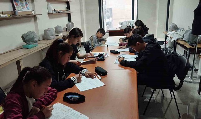 Karacasu'da LGS öğrencilerine etüt desteği