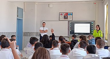 Karapınar'da öğrencilere trafik güvenliği semineri verildi