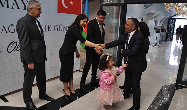 Kars'ta Azerbaycan Bağımsızlık Günü etkinliği