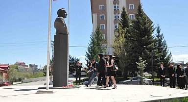 Kars'ta Haydar Aliyev'in 102. doğum günü kutlandı