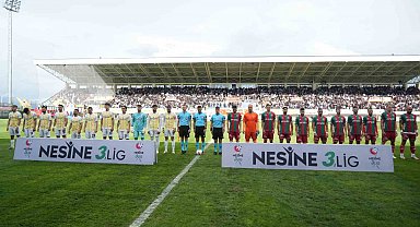 Karşıyaka, final için evine avantajlı döndü