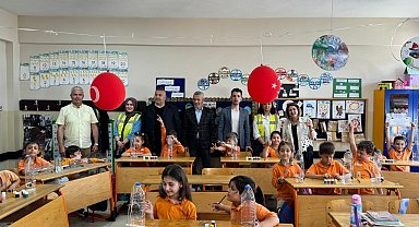 Kartepeli minikler ambalaj atıklarını biriktirdi