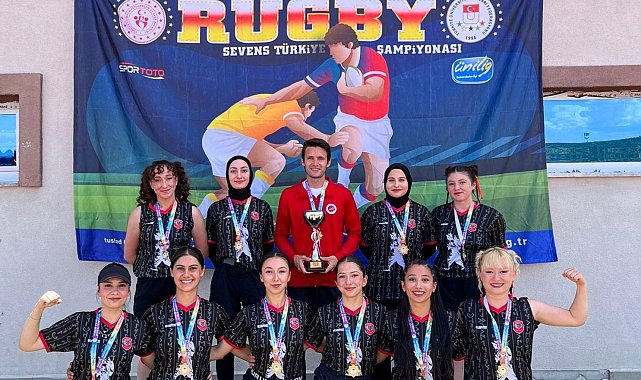Kastamonu Üniversitesi Kadın Ragbi Takımı Türkiye şampiyonu oldu