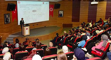 Kastamonu Üniversitesi'nde iklim değişikliliğin etkileri konululdu.