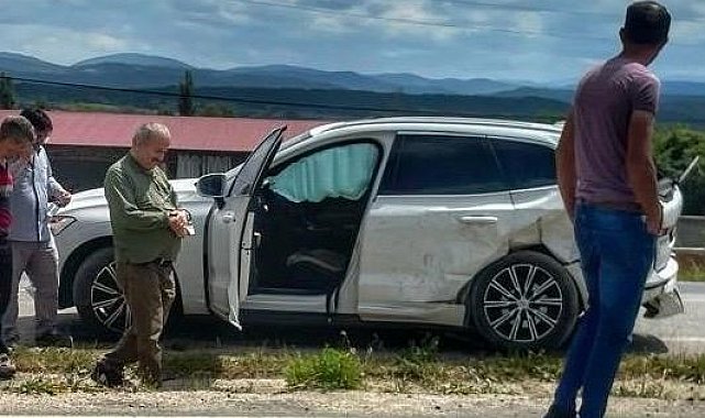 Kastamonu'da ambulans ile cip çarpıştı: 4 yaralı