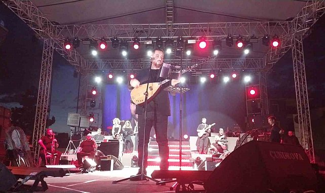 Kayısı festivali konserlerle renklendi