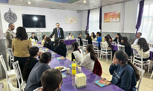 Kaymakam Koşansu'dan pansiyonda kalan öğrencilere ziyaret