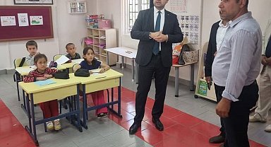 Kaymakam Seyhan Gedikli ve Karaburun köylerini ziyaret etti