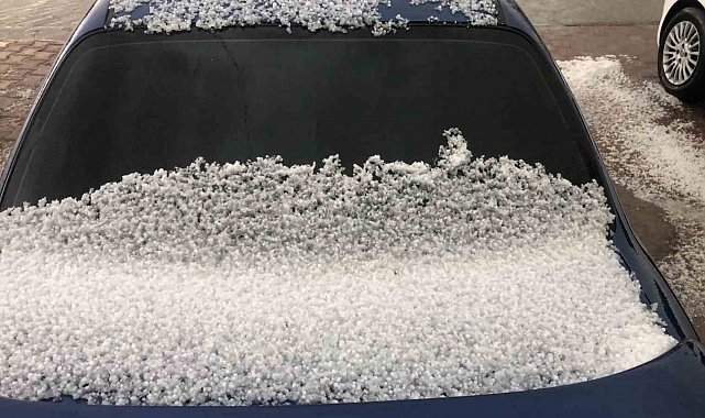 Kayseri'de dolu yağışı etkili oldu