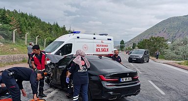 Kayseri'de trafik kazası: 1 ölü 2 ağır yaralı