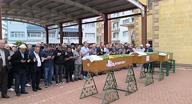 Kazada ölen 2 kardeş toprağa verildi