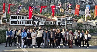 KBÜ Mimarlık öğrencileri Tokat ve Amasya'da yapıları yerinde inceledi
