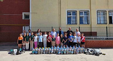 Keşan'da ilkokul öğrencileri 1 ton 109 kilogram atık pil topladı