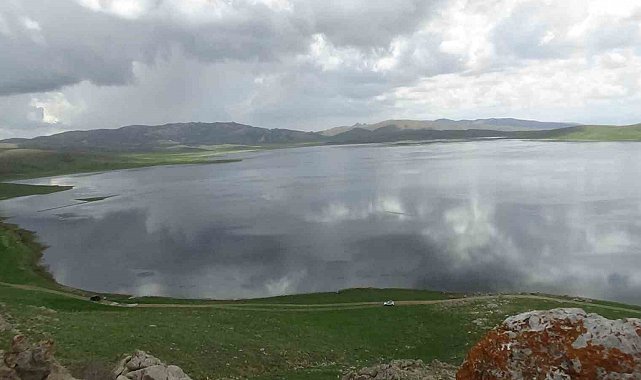 Keşiş Gölü ziyaretçilerini ağırlamaya başladı