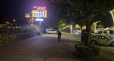 Kına gecesinde eğlenenlerin üzerine disko topu düştü: 3 yaralı