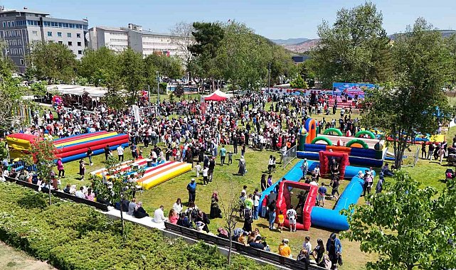 Kırıkkale'de her yaştan vatandaş 19 Mayıs şenliğinde buluştu