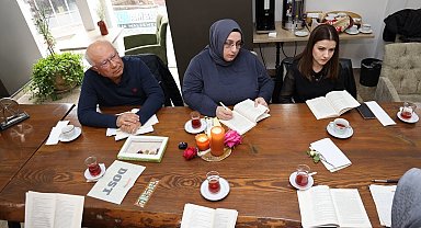 Kocaeli'de "Okuyan Şehir Kulübü" kitapseverleri buluşturuyor