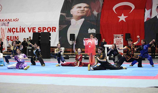 Konya'da 19 Mayıs Atatürk'ü Anma Gençlik ve Spor Bayramı kutlandı