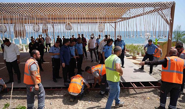 Konyaaltı sahilinde kıyı işgali denetimi gerginliğe dönüştü, bazı çalışanlar fenalaştı