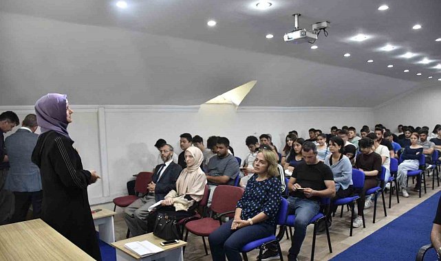 Köyceğiz Müftülüğü'nden üniversiteli gençlere seminer
