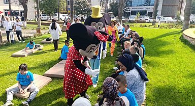 Kozan'da özel çocuklar neşeli anlar yaşadı