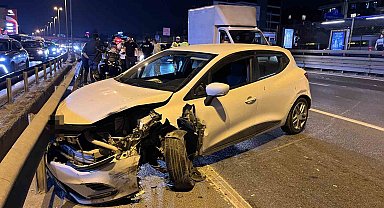 Küçükçekmece E-5'te alkollü sürücü zincirleme kazaya neden oldu