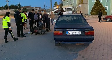Kulu'da otomobille çarpılan motosikletli yaralandı