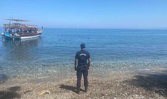 Kuşadası Milli Parkı'nda yasaklı alana giren 8 kişiye cezai işlem uygulandı