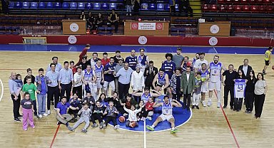 Kütahya Belediyespor'dan farklı galibiyet: 127-97