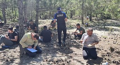 Kütahya Kent Ormanı'nda doğada hayatta kalma ve gece kalma eğitimi